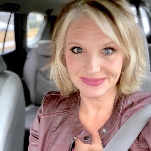 Meet your Posher, Melony